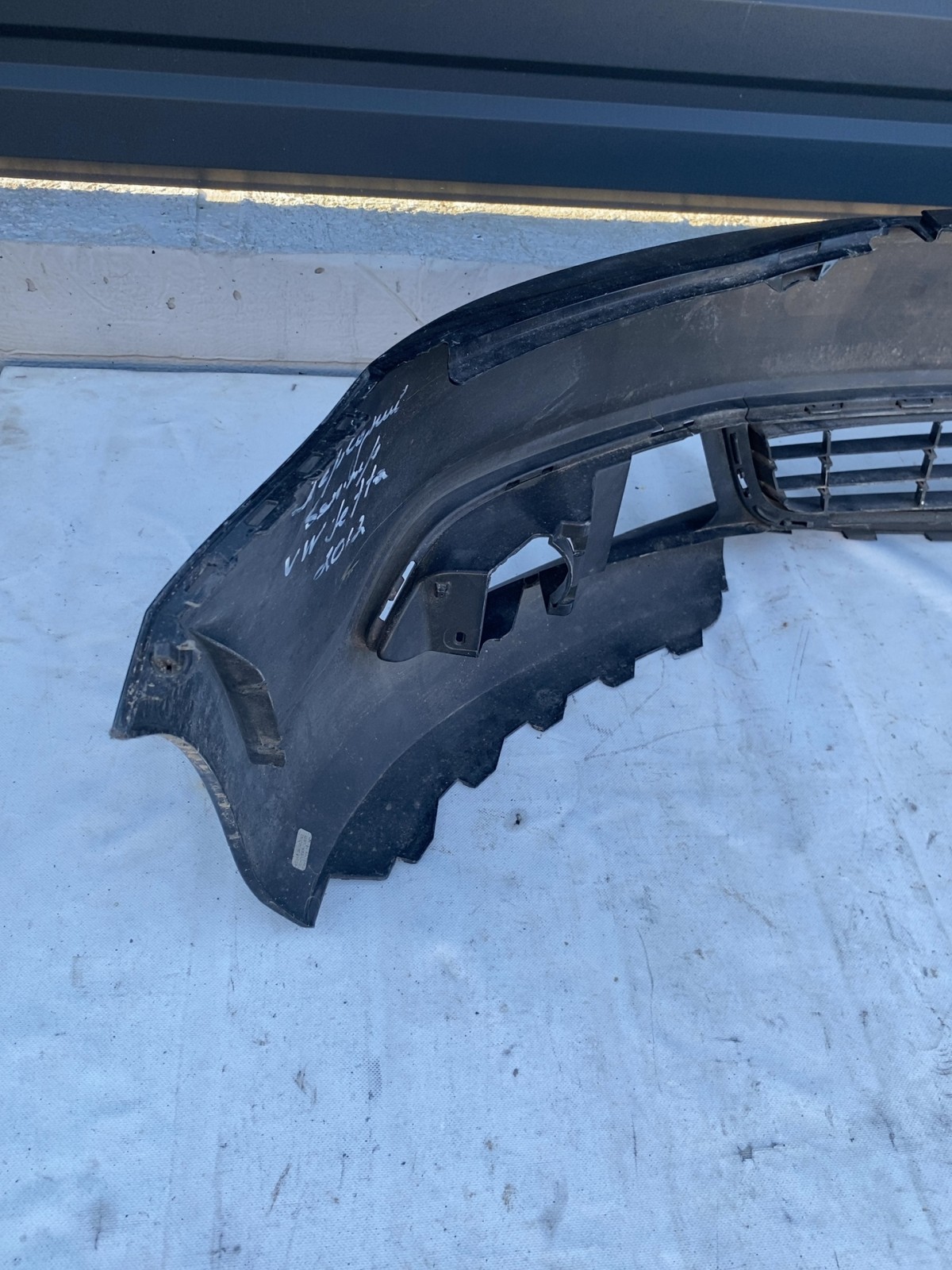 Бампер передній Volkswagen Jetta 6 (10-18) 5C6807221B