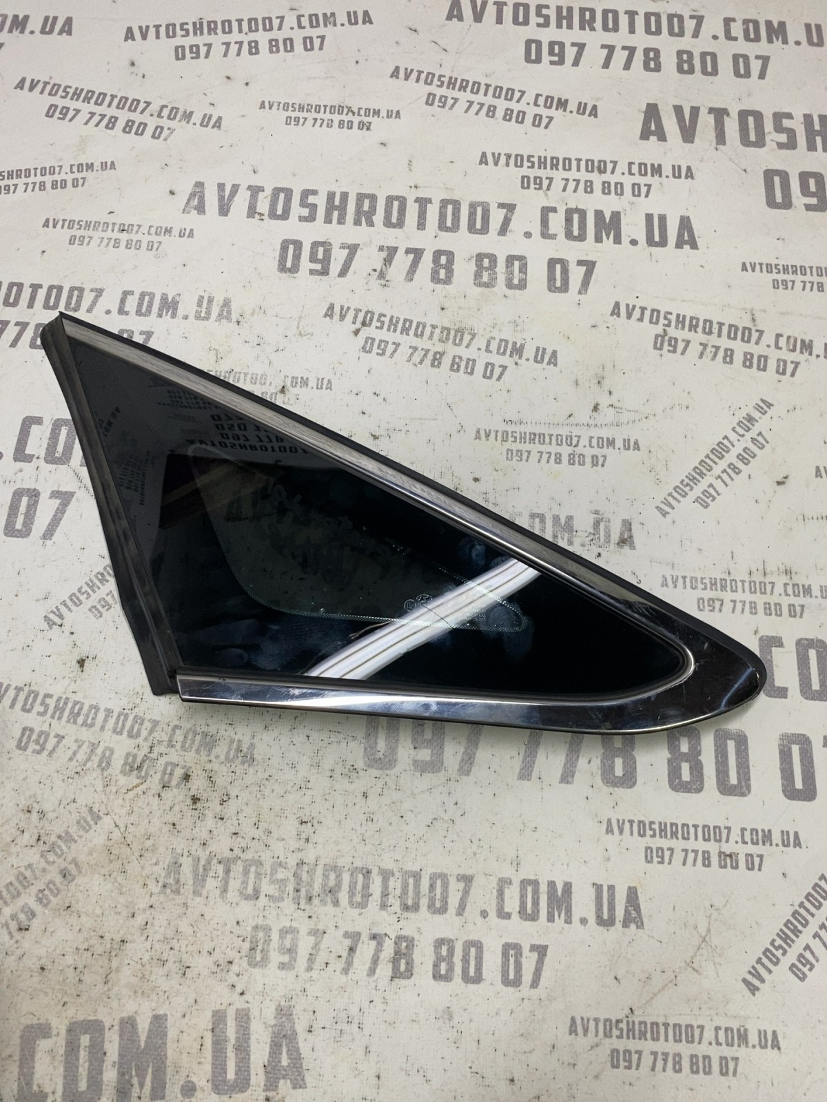 Кузовне скло Hyundai Sonata LF 14-19 заднє ліве 87810C2000