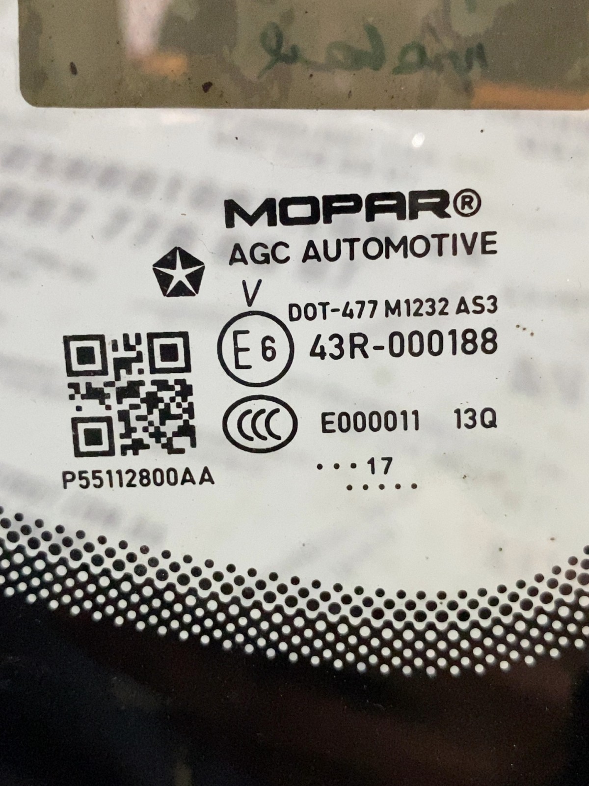 Скло кузовне Jeep Compass MP (17-23) заднє праве 55112798