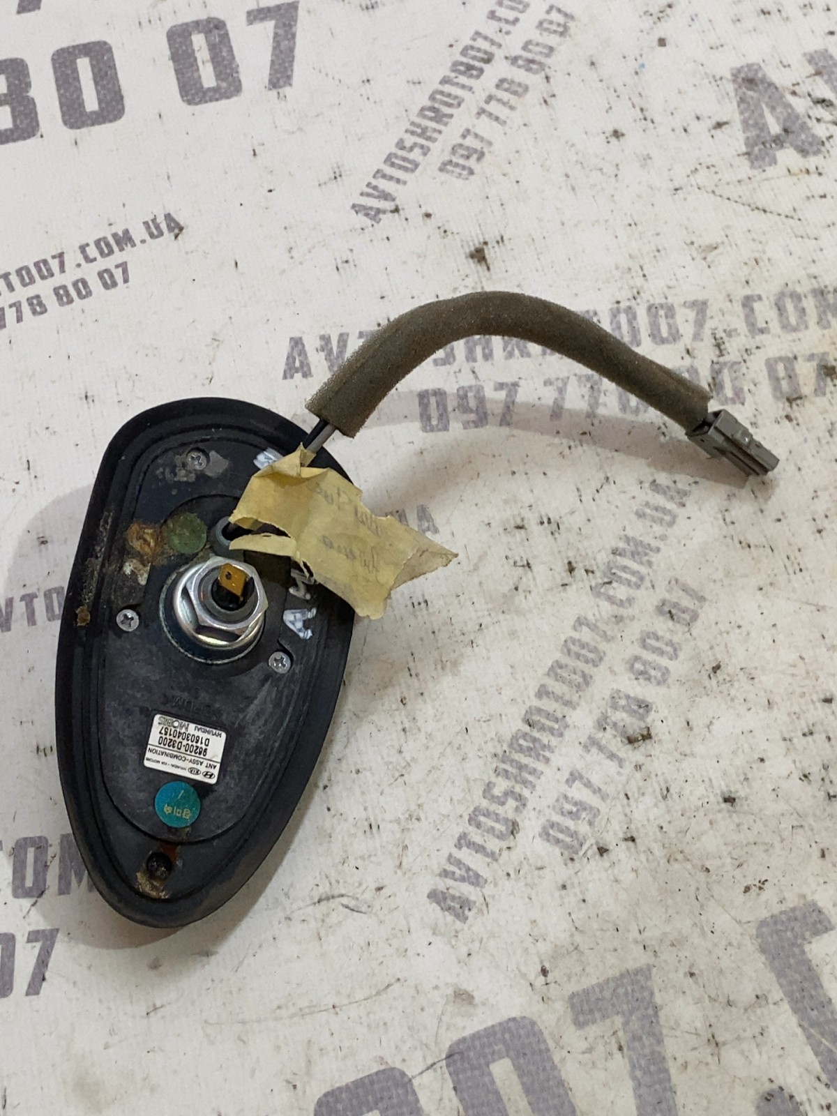 Антена Hyundai Tucson 3 TL OE 96200D3200