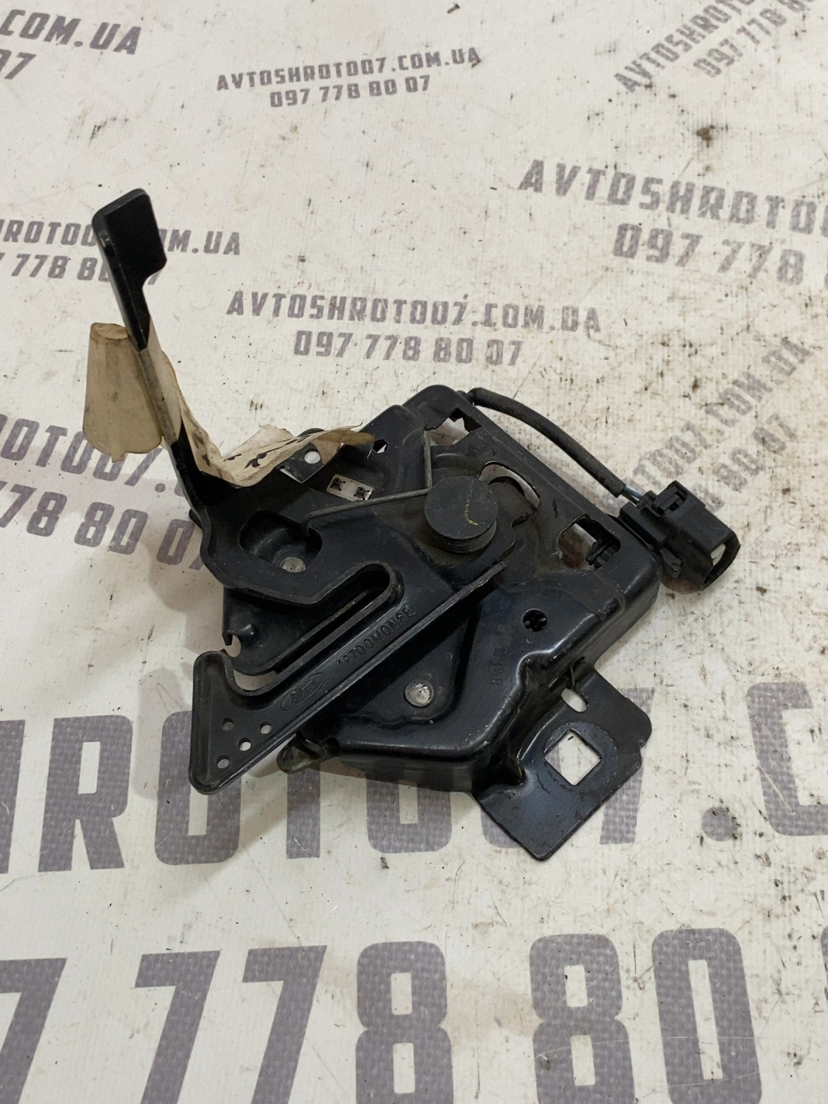Замок капота Ford F150 OEM 16700MON6E