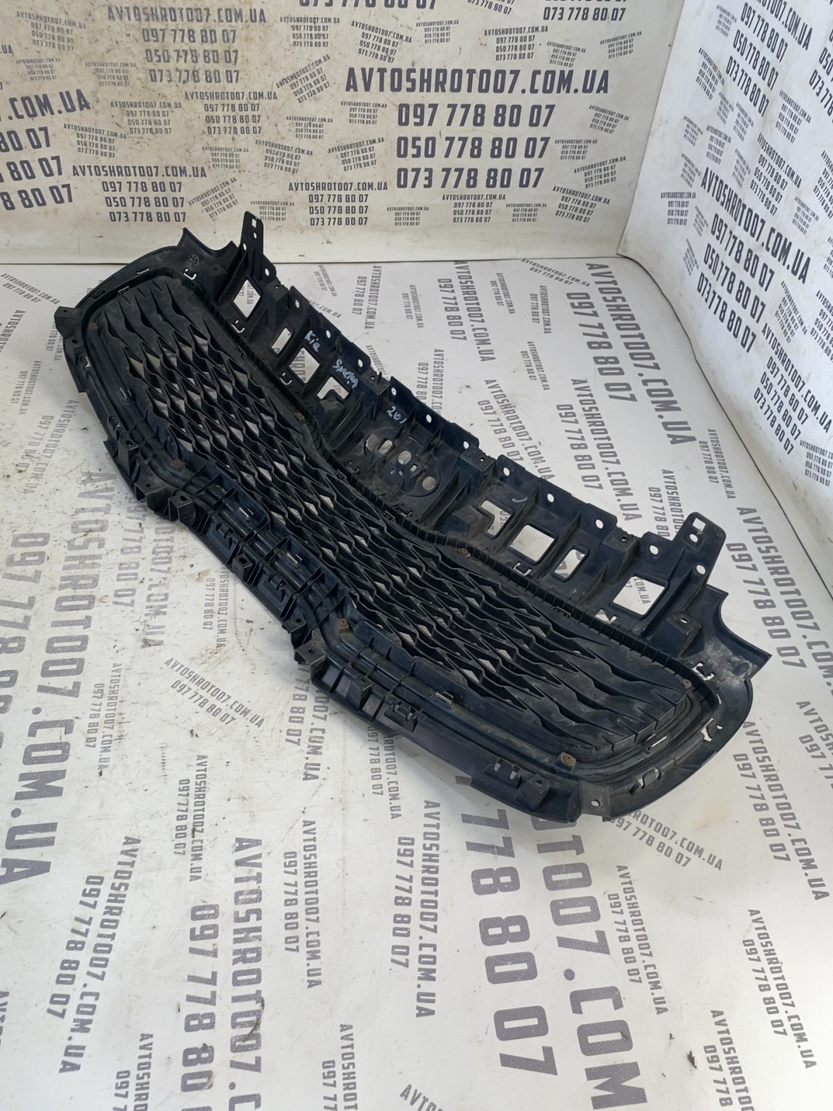 Решітка радіатора Kia Sportage 4 (15-21) 86352F1500