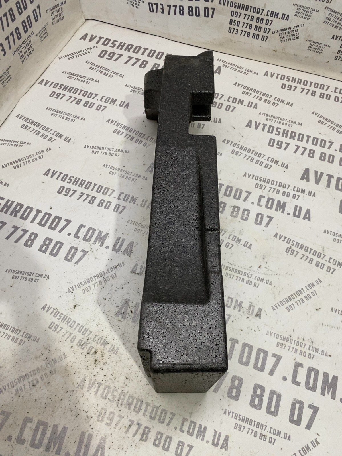 Пенопласт багажника Range Rover Evoque 1 GJ321A496CA