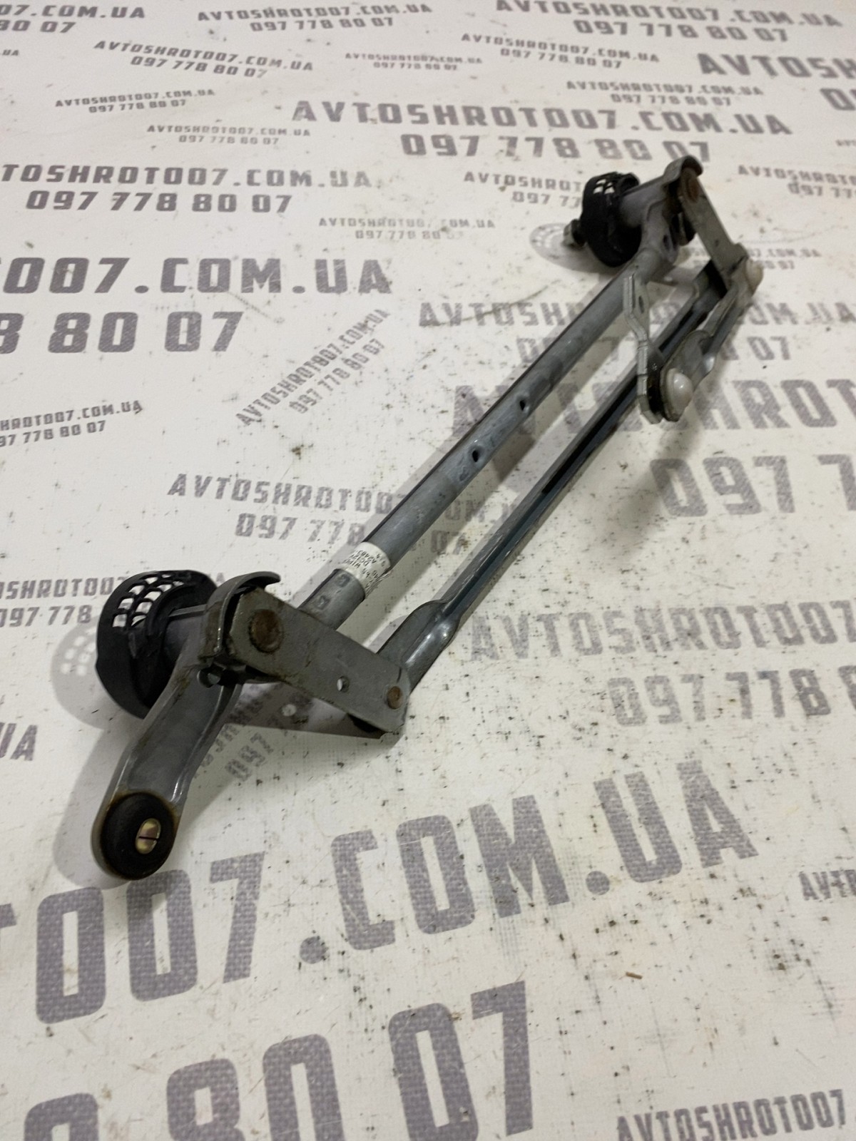 Трапеція склоочисників Nissan Rogue T32 OE 288004BA1A