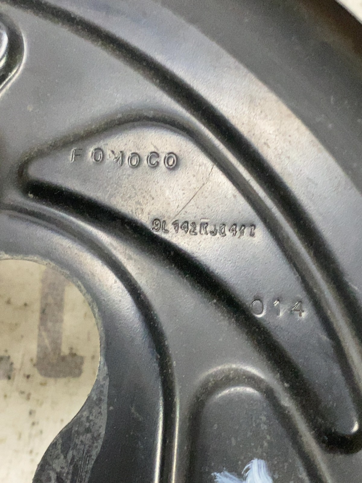 Захист гальм. диска пер. прав. Ford F-150 09-14 9l142kj0411