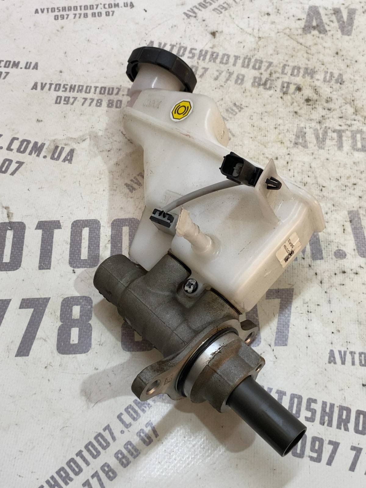Головний тормозний циліндр Hyundai Tucson 4 OE N958561100
