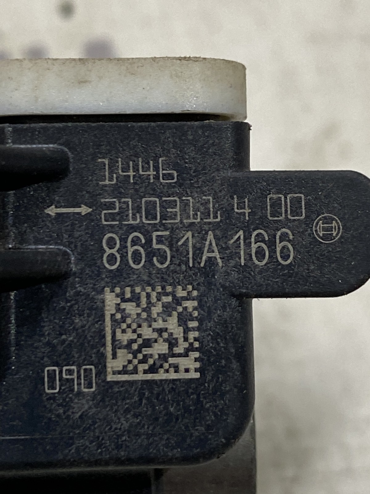Датчик удару подушки безпеки Mitsubishi Outlander 3 8651A166