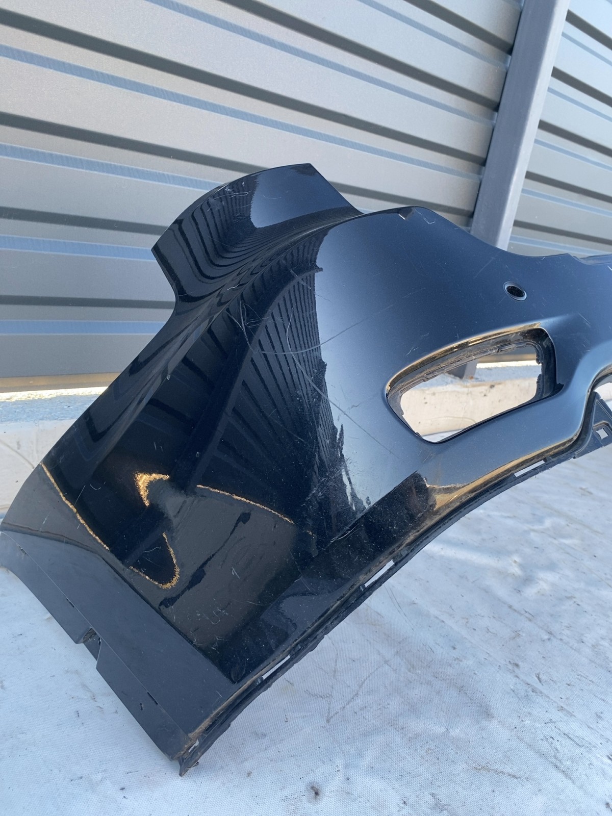 Бампер задній Jeep Grand Cherokee WK2 (10-21) OEM 463000