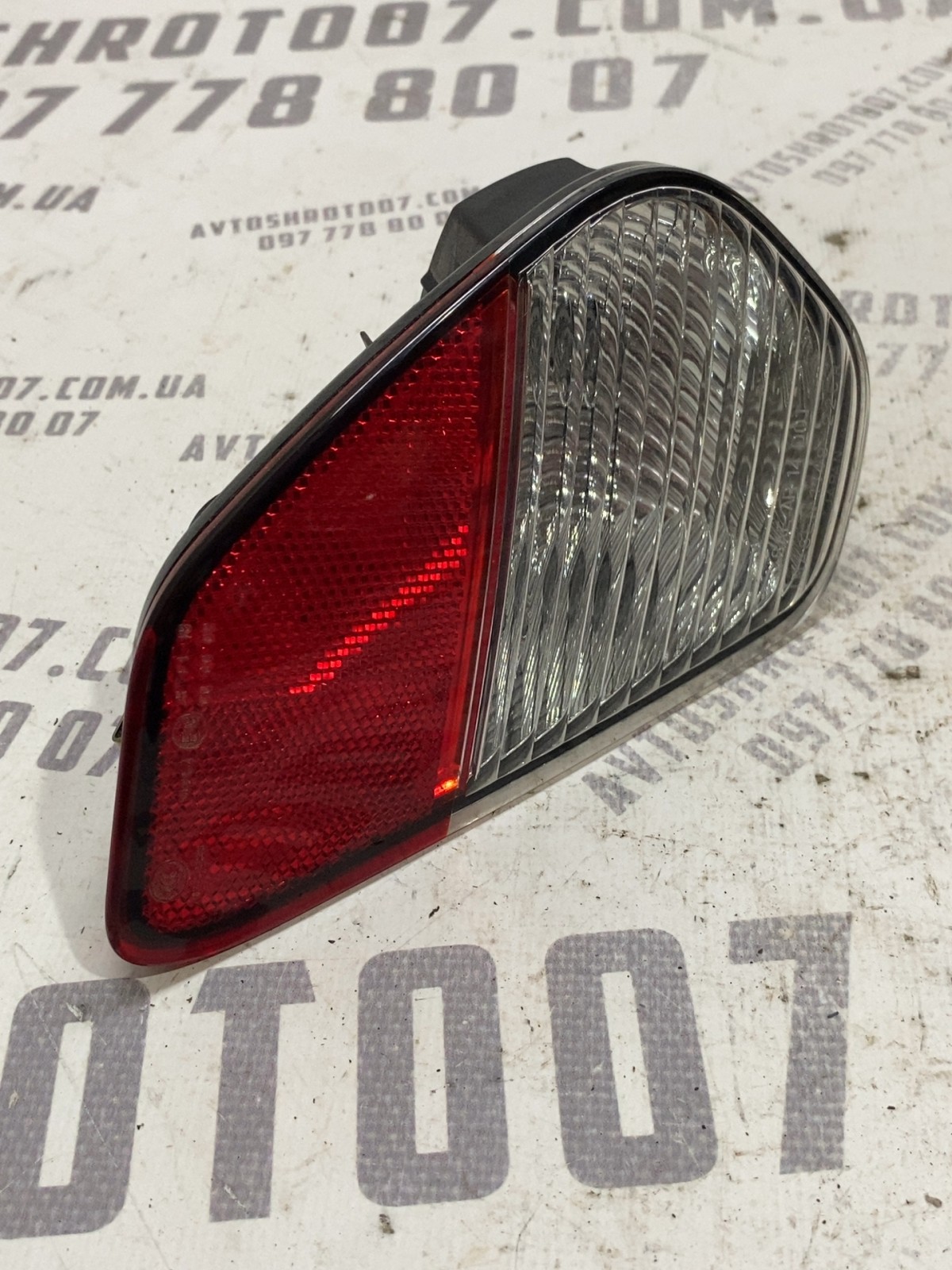 Ліхтар задній правий нижній Mitsubishi Outlander 3 1149225R