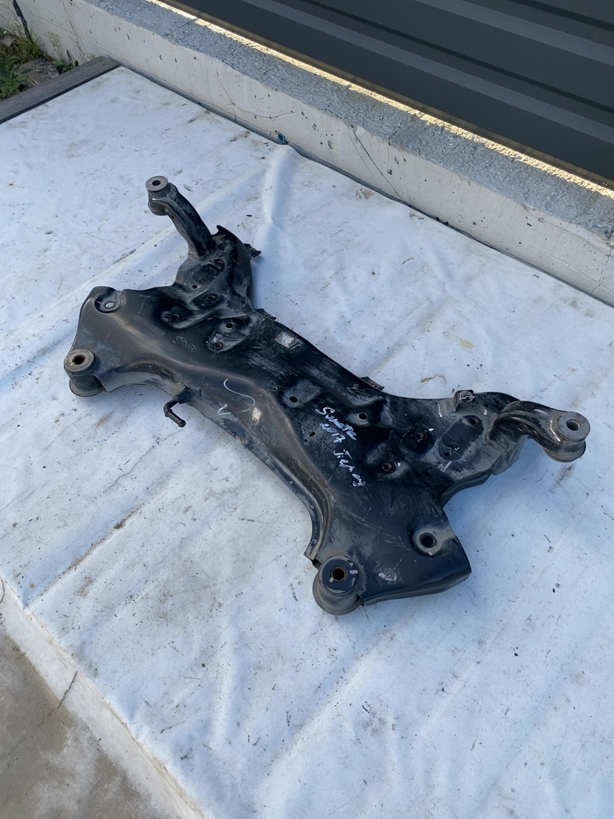Підрамник передній Hyundai Sonata 7 LF 1702210385