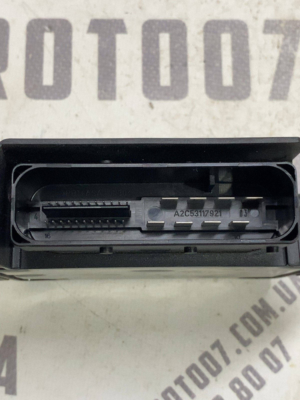 Блок керування ручним тормозом VW Passat CC OEM 3AA907801J