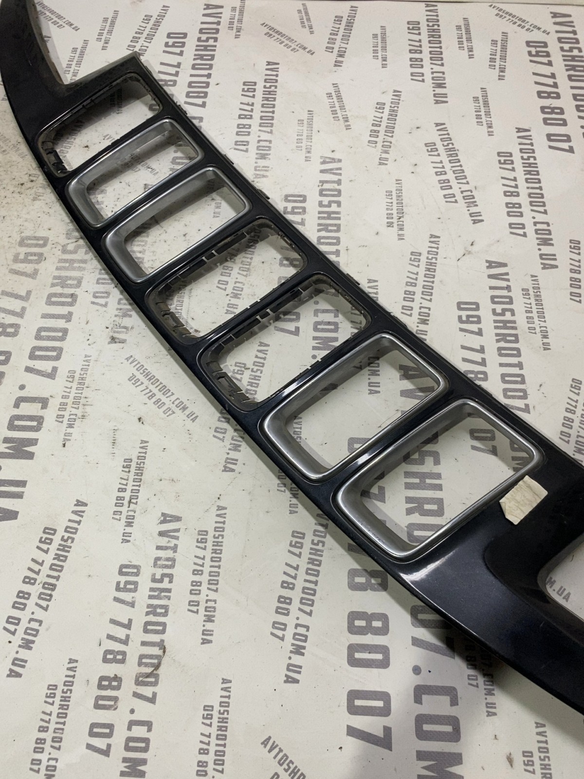 Решітка радіатора Jeep Grand Cherokee WK2 (10-22) 465603