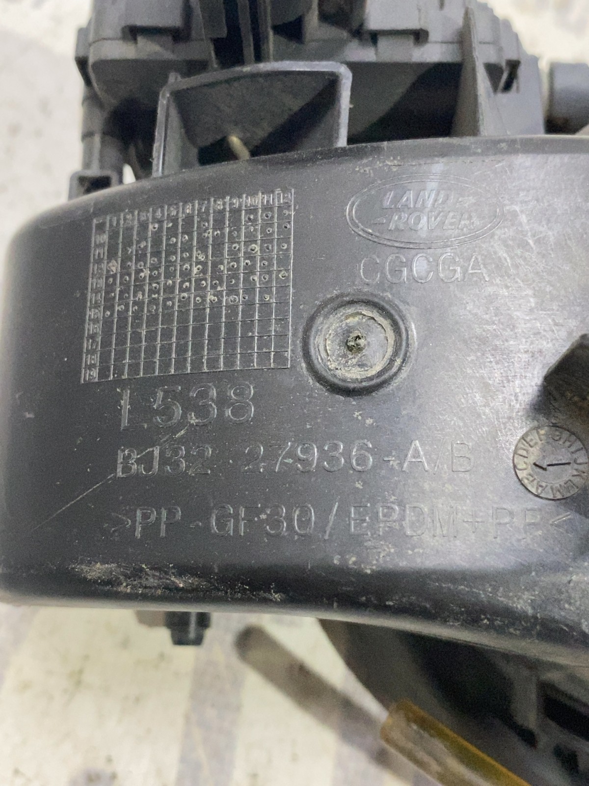 Лючок бака Land Rover Range Rover Evoque 1 OE BJ3227936A