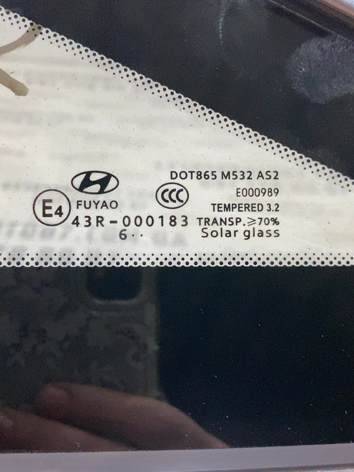 Кузовне скло Hyundai Sonata LF 14-19 заднє ліве 87810C2000