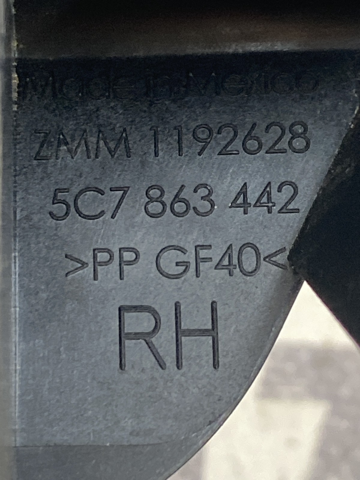 Кронштейн Volkswagen Jetta 6 (10-18) 5C7863442