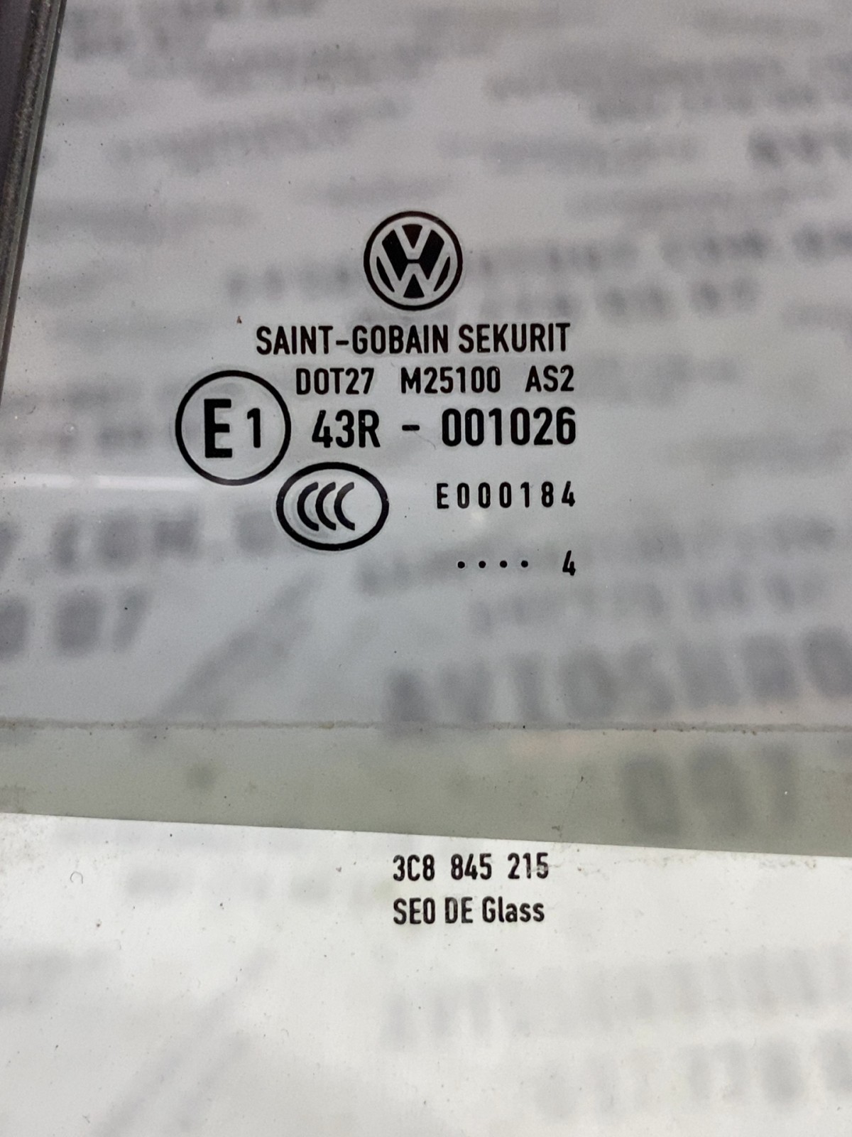 Кузовне скло Volkswagen Passat CC 35