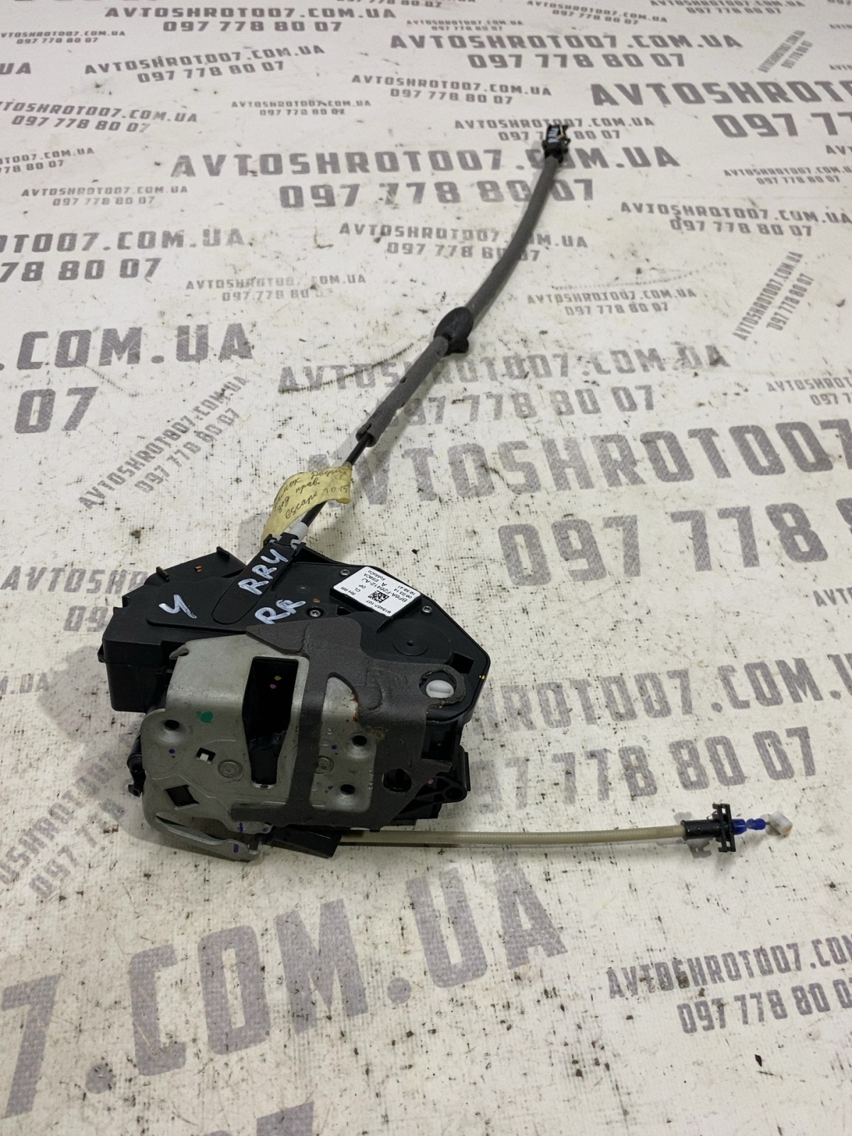 Замок дверей Ford Escape 3