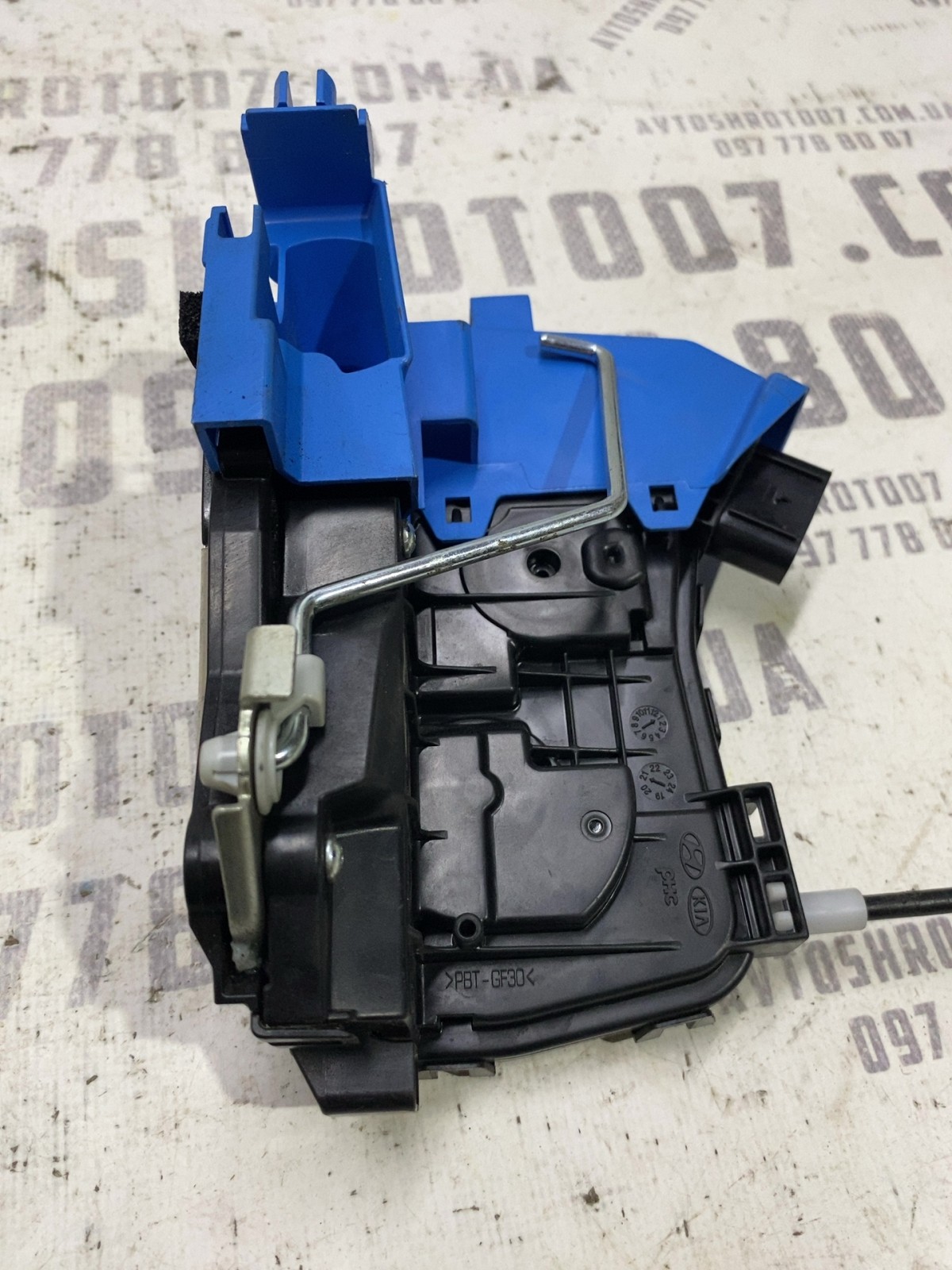 Замок дверей Hyundai Tucson 4 OE 81320N7000