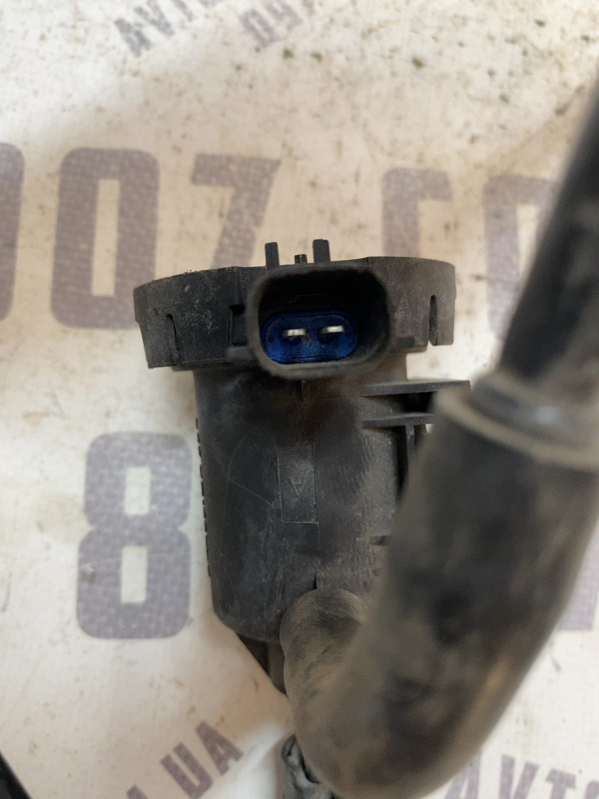 Клапан вентиляції бака Jeep Patriot MK OEM 4891741AA