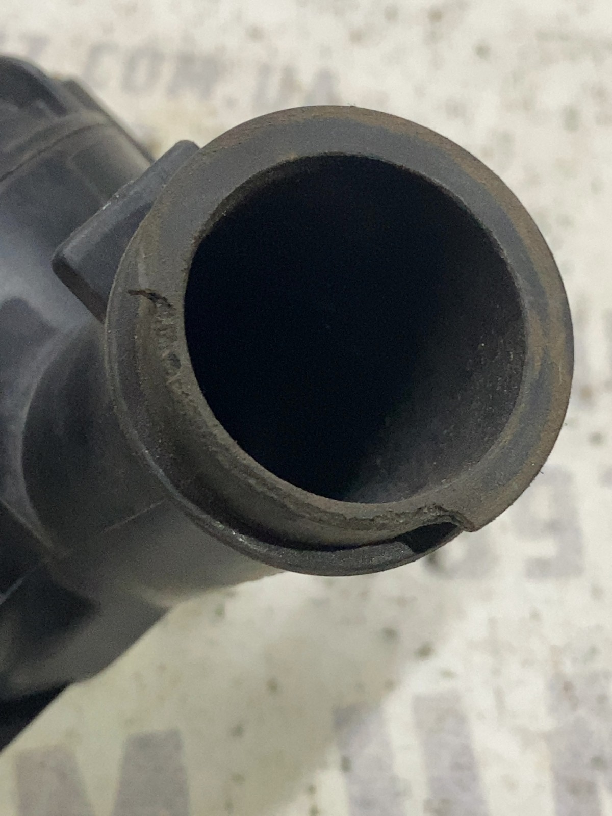 Корпус термостата Volkswagen Jetta 6 (10-18) 07K121117C