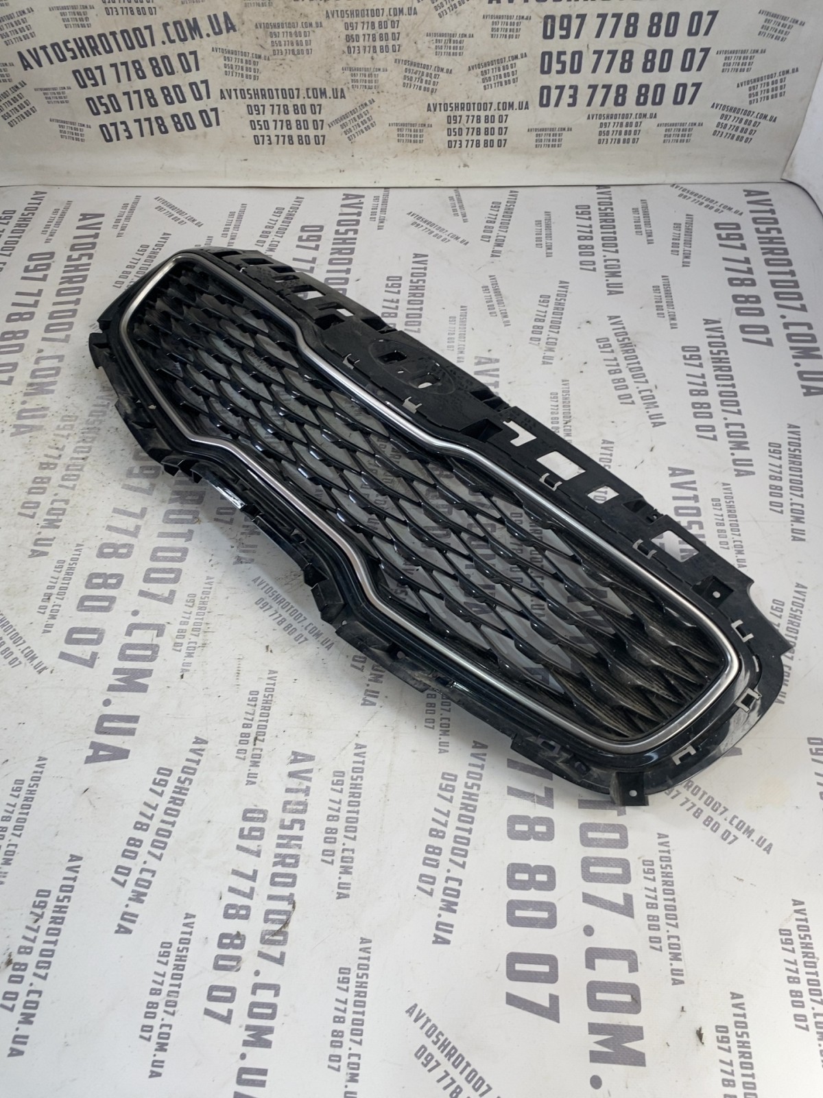 Решітка радіатора Kia Sportage 4 (15-21) 86352F1500