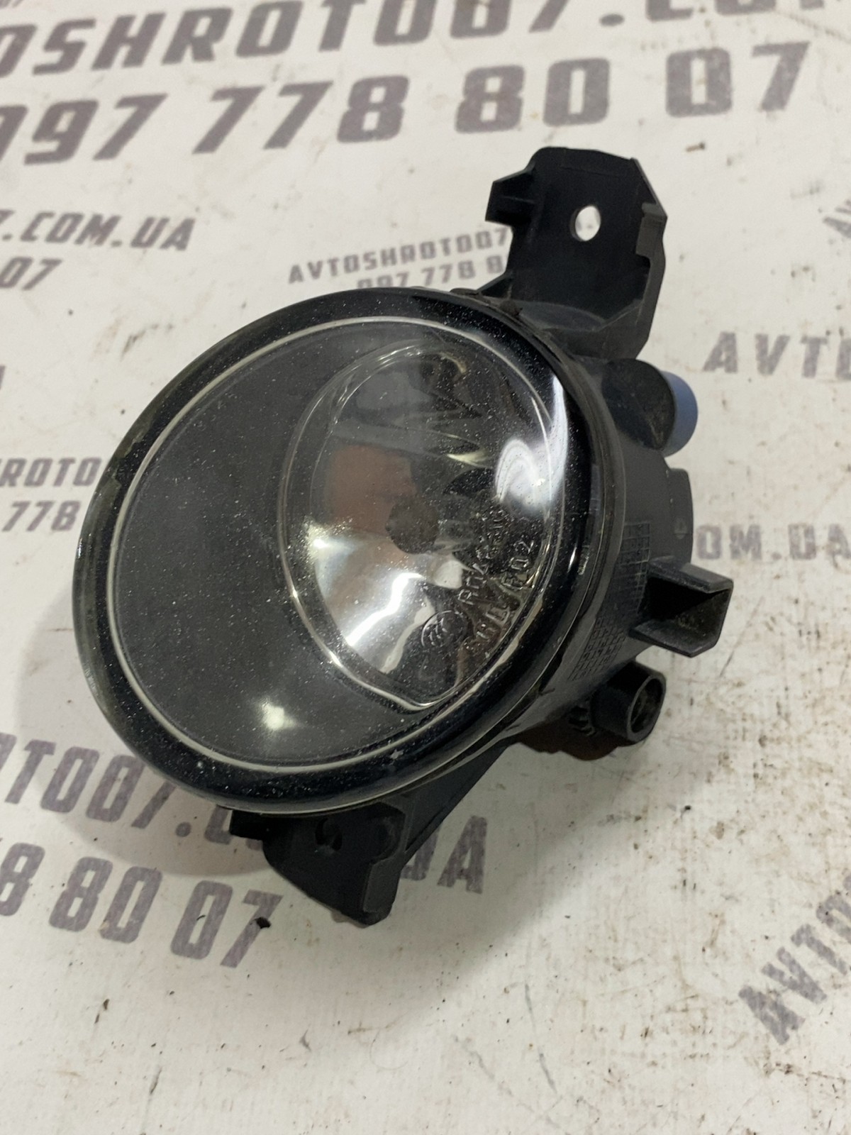 Фара протитуманна передня ліва Nissan Rogue T32 89210439