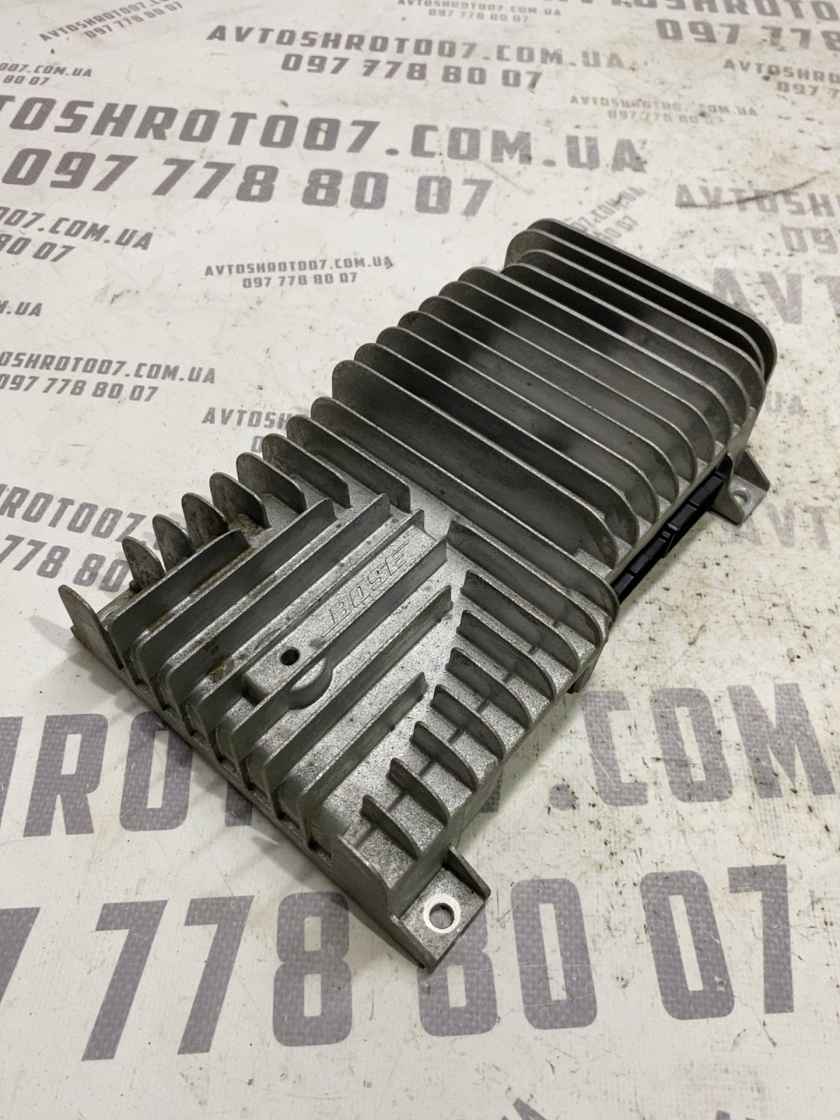 Аудіопідсилювач Infiniti QX60 OEM 280613JC0A