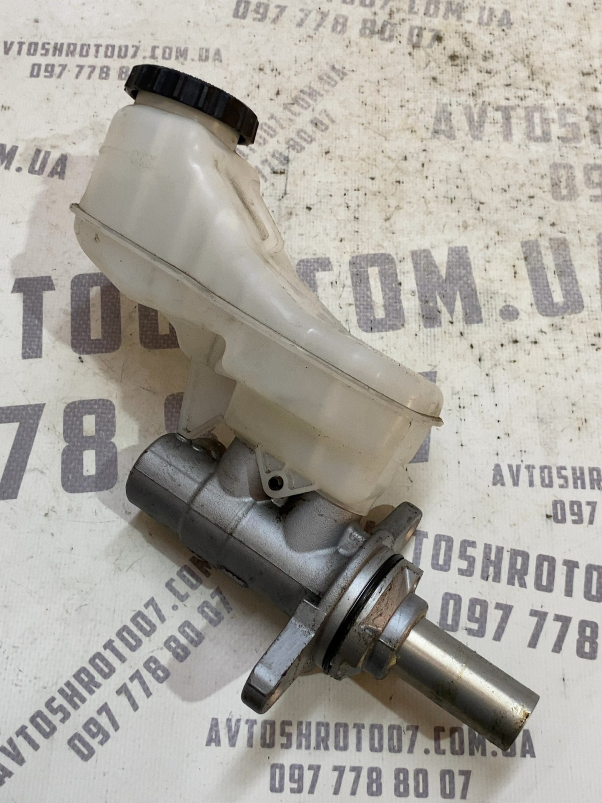 Головний тормозний циліндр Toyota RAV4 5 (18-24) 2480D0025