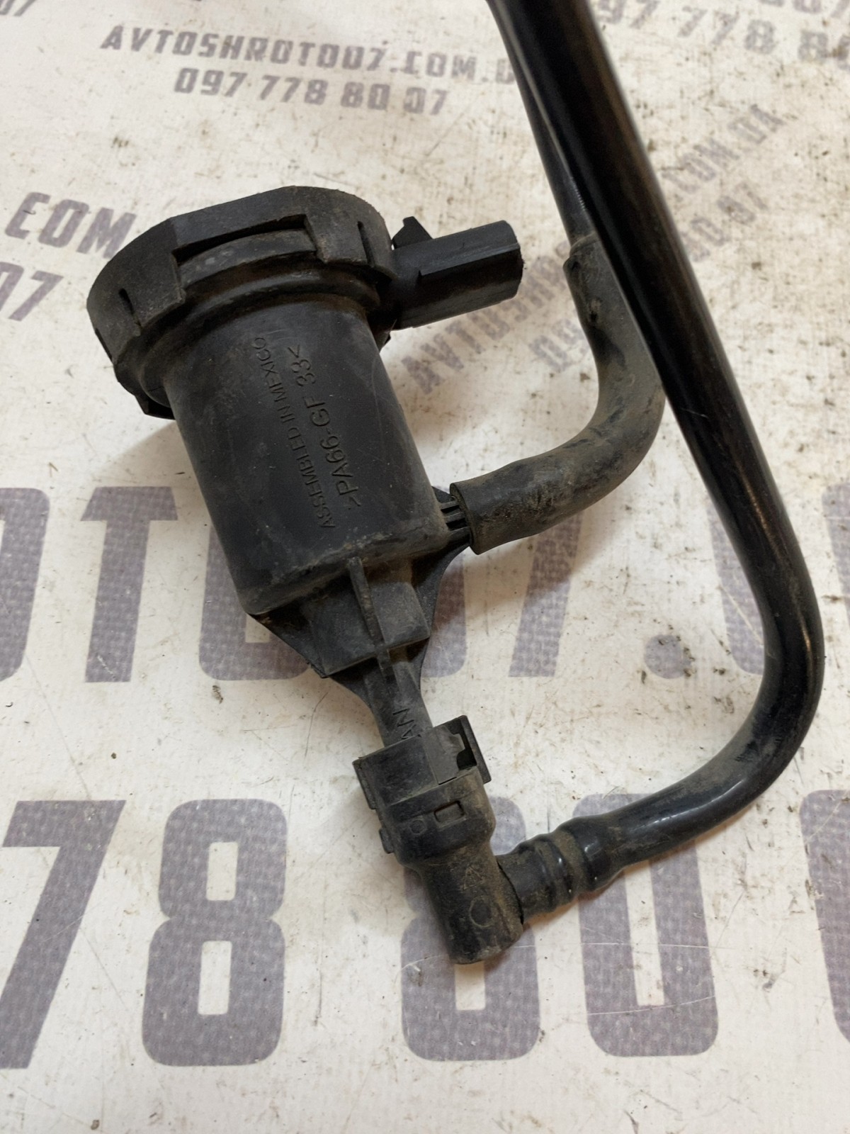 Клапан вентиляції бака Jeep Patriot MK OEM 4891741AA