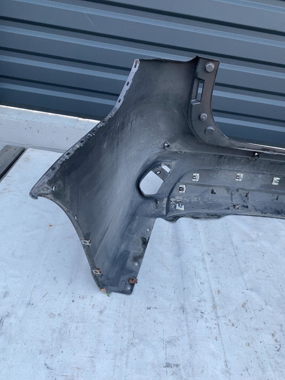 Бампер задній Mitsubishi Outlander 3 64100798ZZ