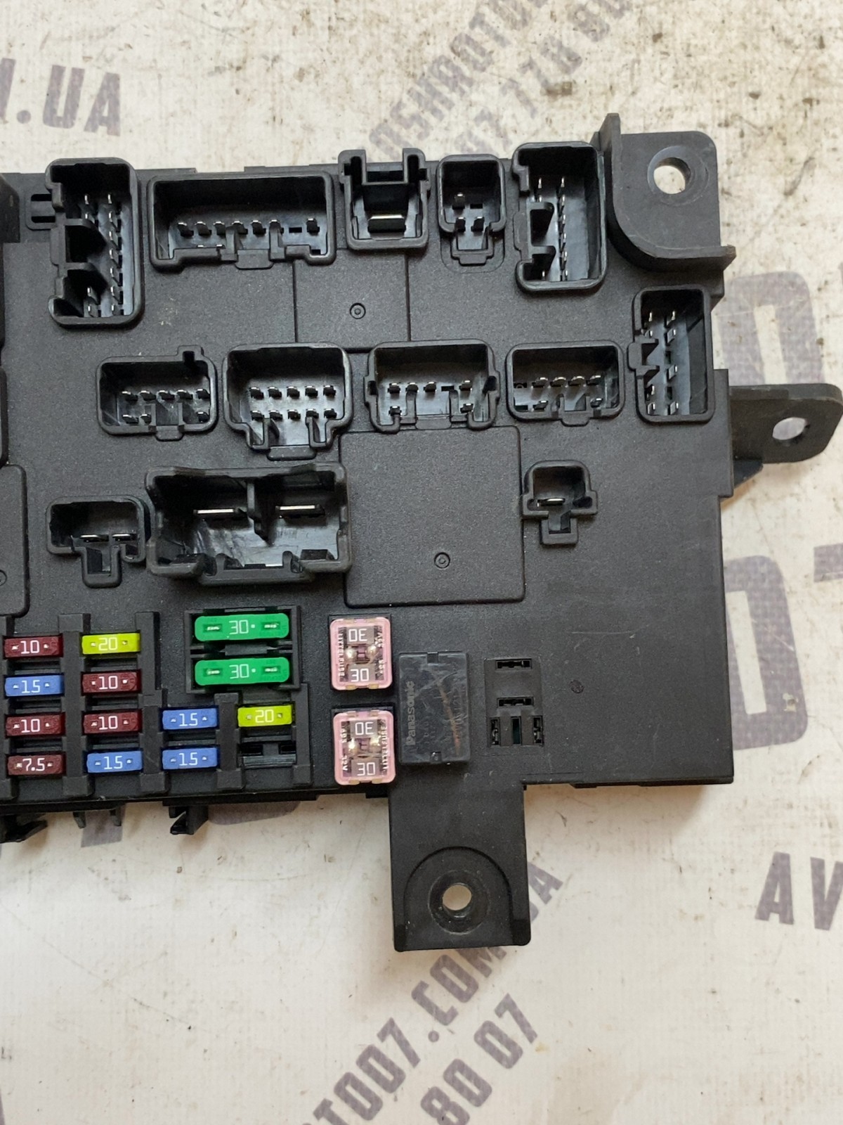 Блок запобіжників Mitsubishi Outlander 3 8637C600
