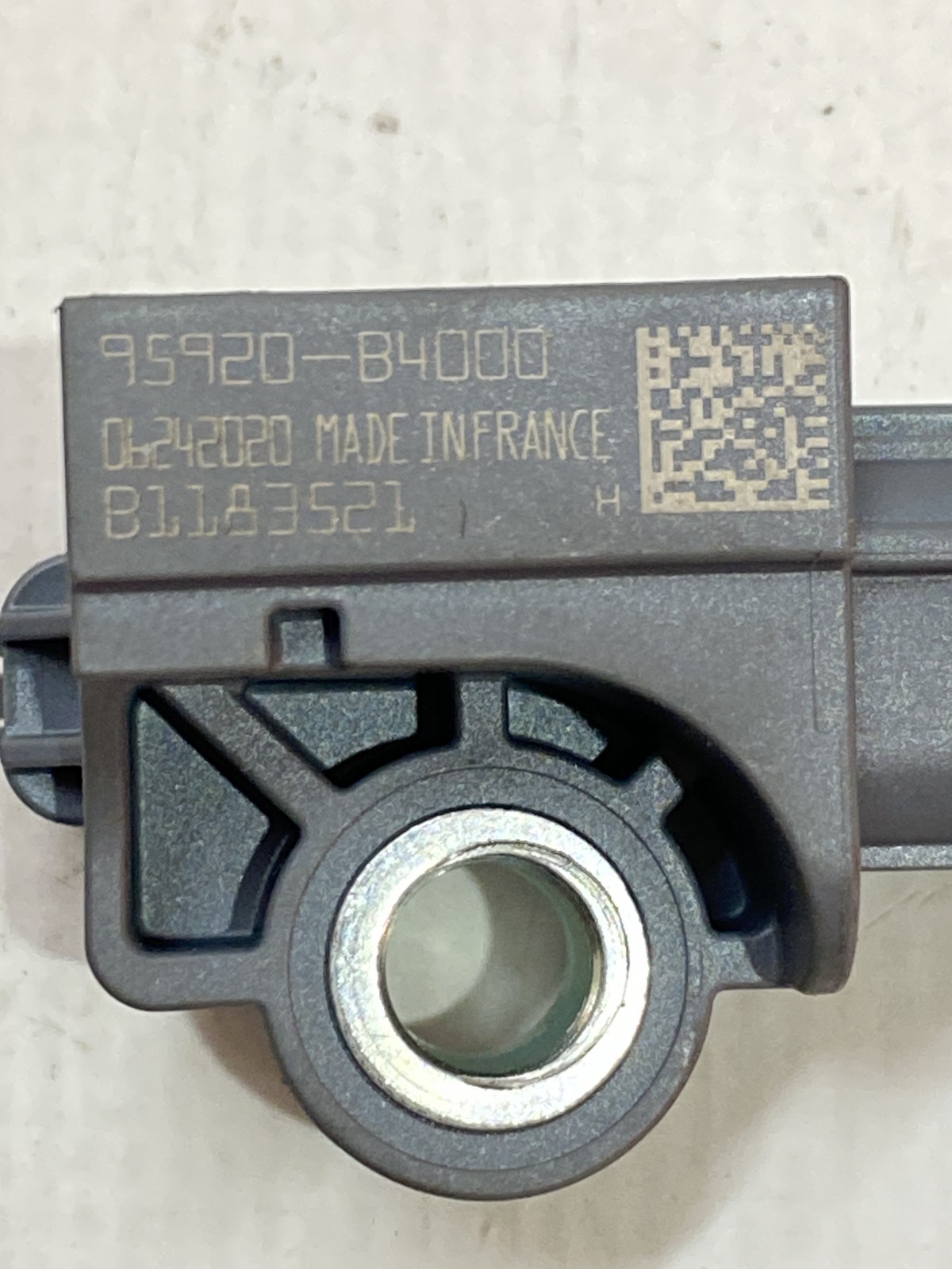 Датчик удару подушки безпеки Hyundai Tucson 3 TL 95920B4000