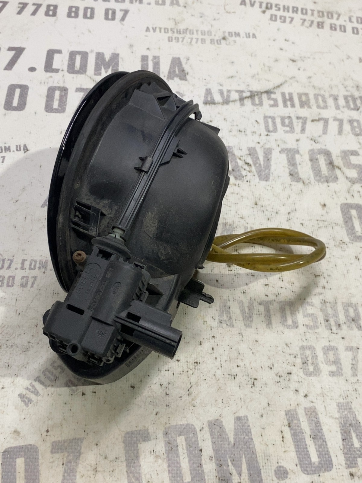Лючок бака Land Rover Range Rover Evoque 1 OE BJ3227936A