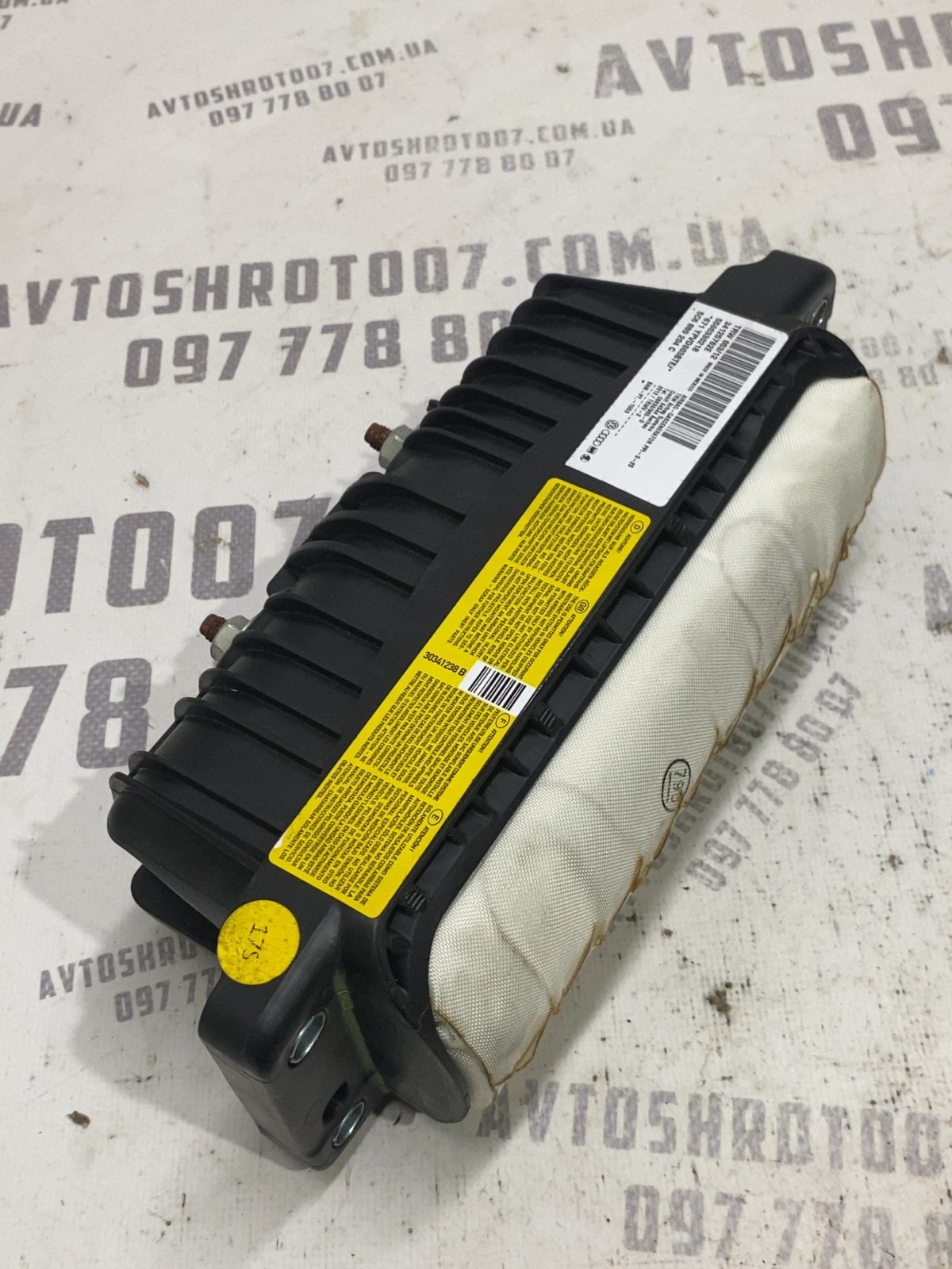 Подушка безпеки пасажира Jeep Compass MK 5C6880204C