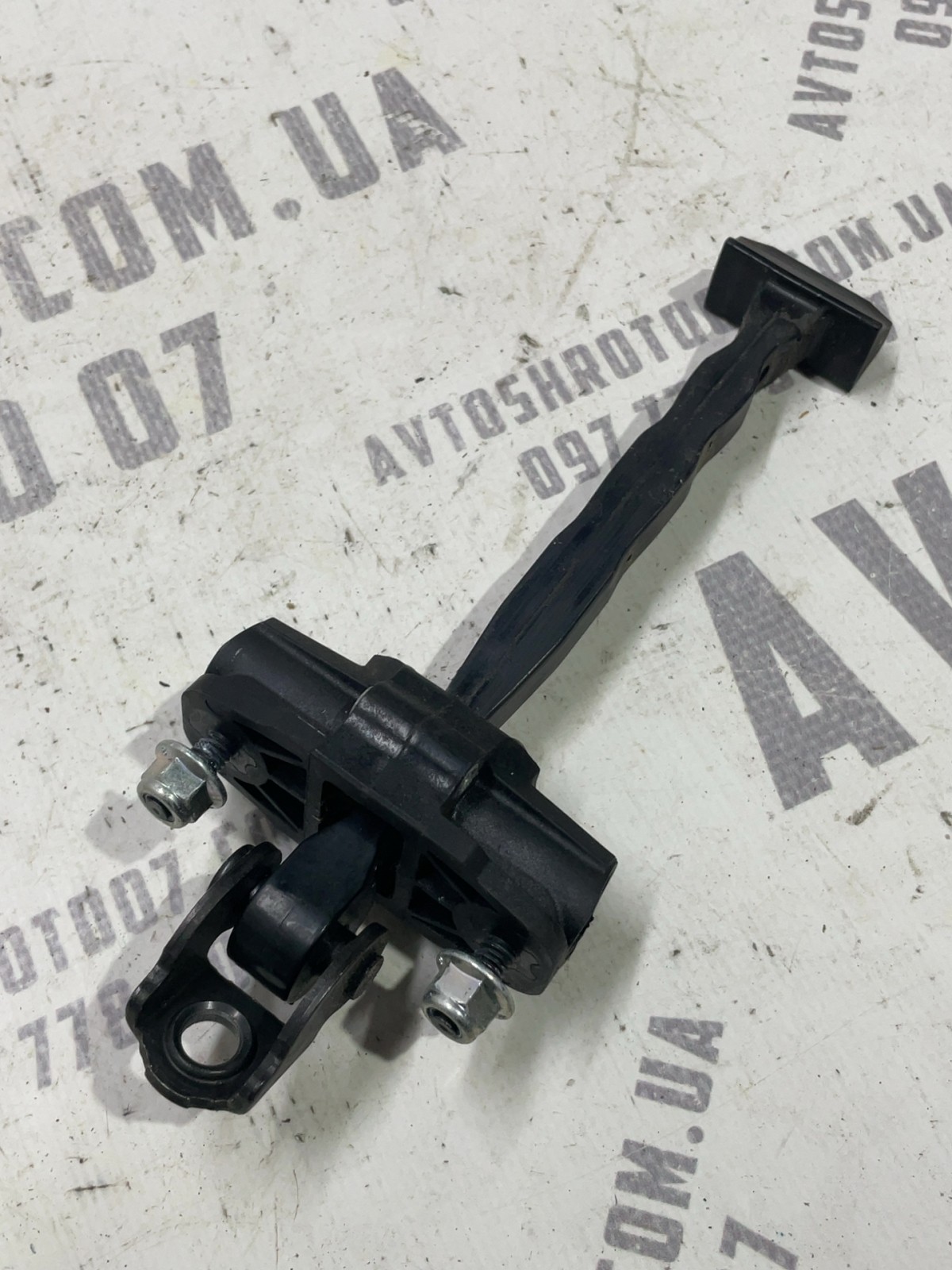 Обмежувач дверей Jeep Compass MP 68242951AA