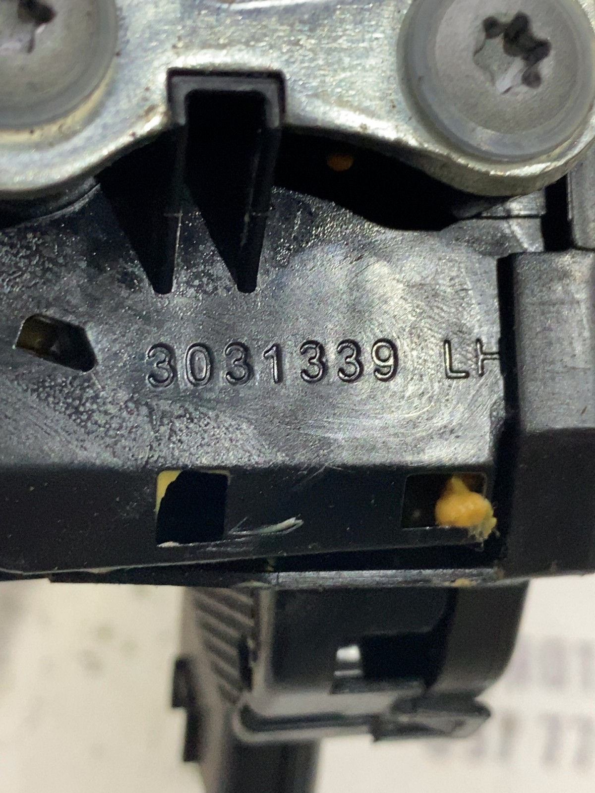 Замок дверей Nissan Rogue T32 OE A084184