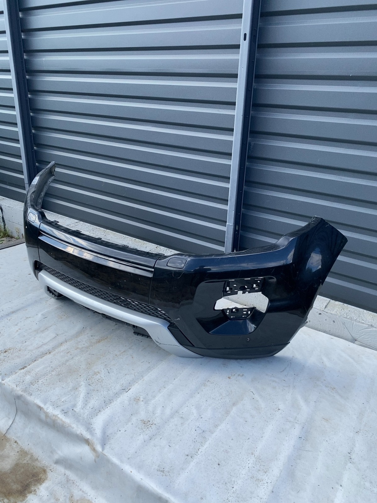 Бампер Land Rover Range Rover Evoque 1