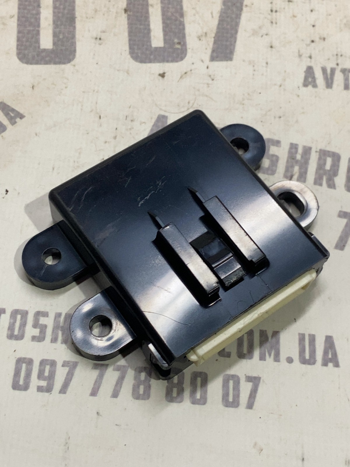Блок керування Mitsubishi Outlander 3 (12-21) 8637B099