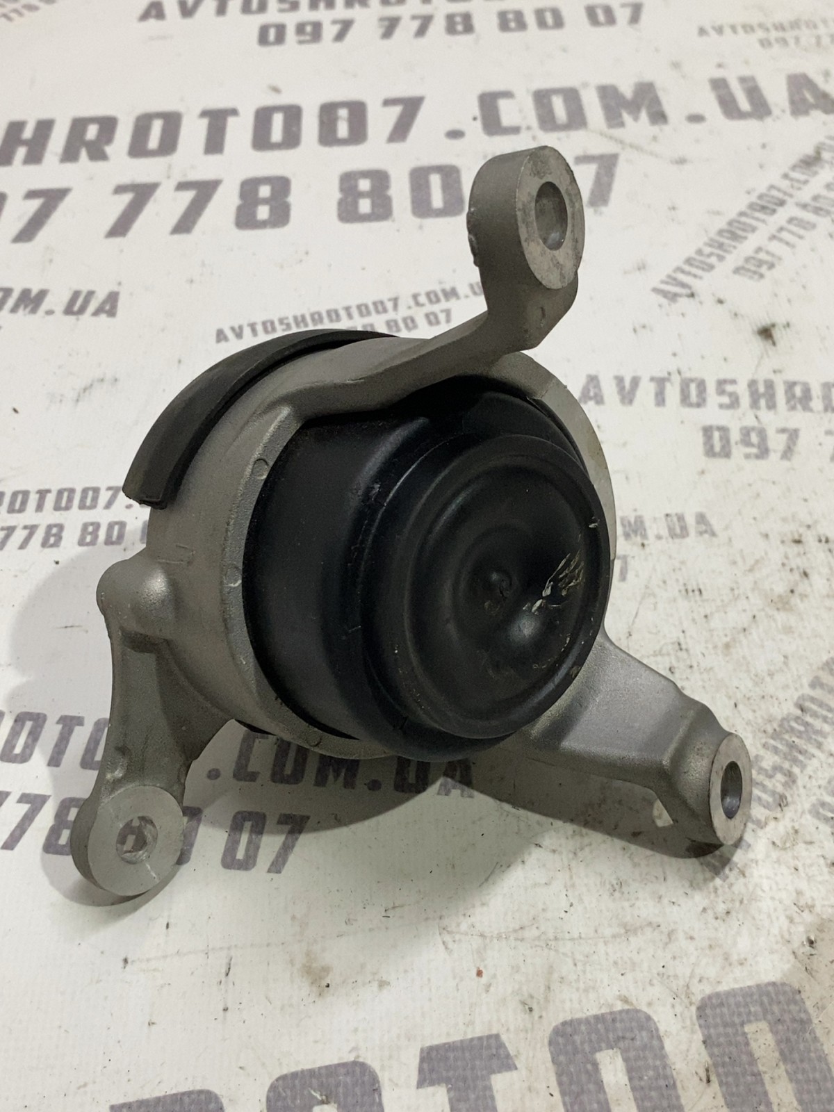 Подушка двигуна Acura MDX 3