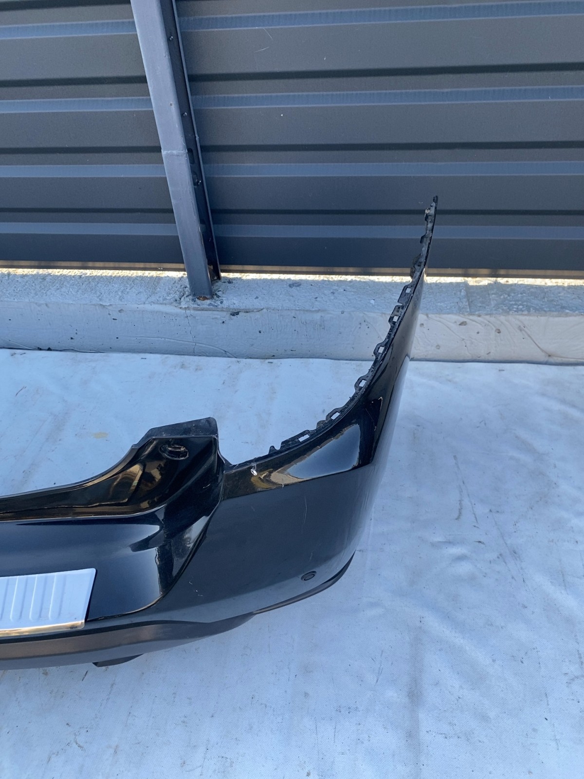 Бампер задній Nissan Rogue T32 OEM 850226FL0H
