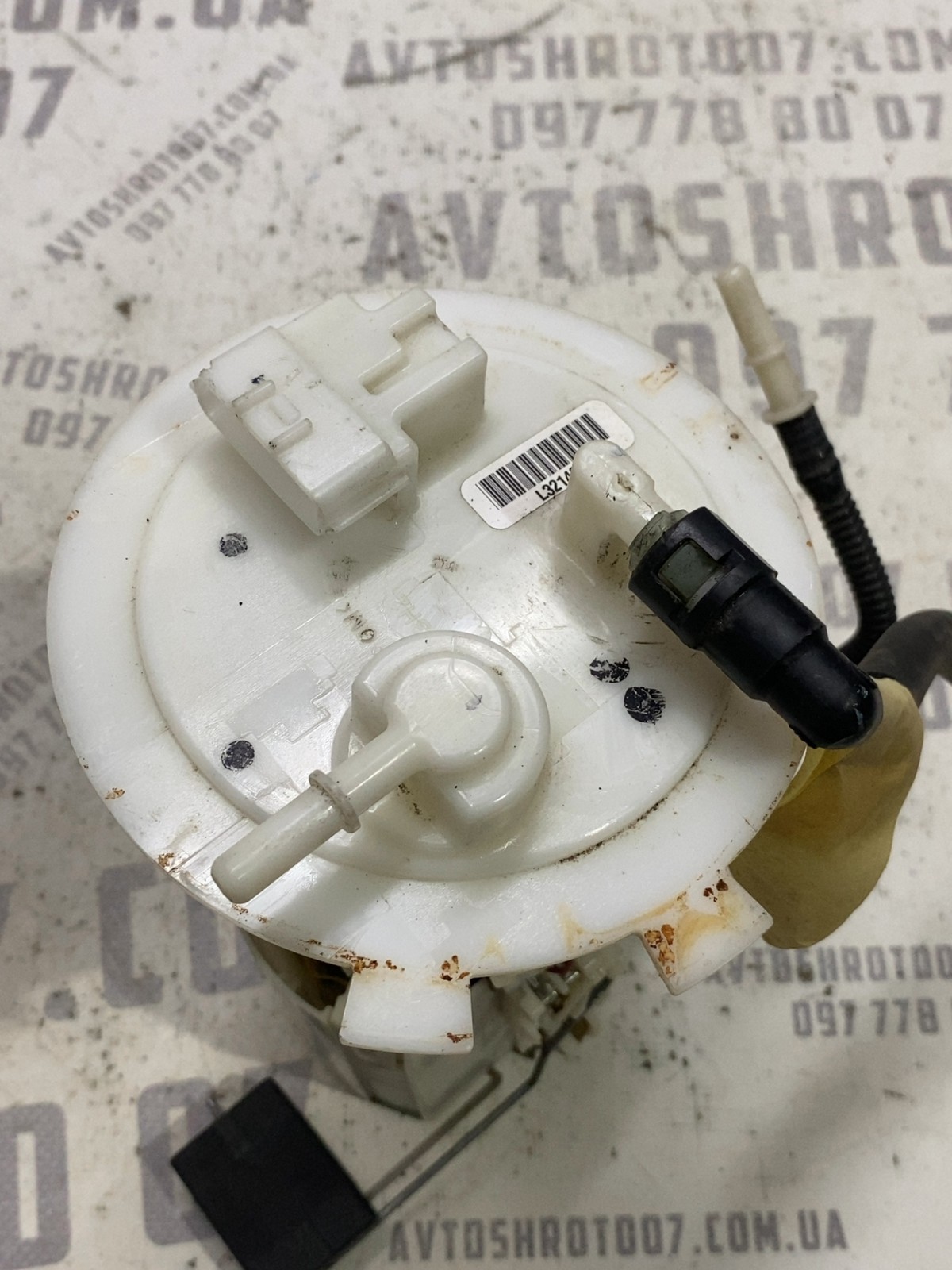 Паливний насос Infiniti QX60 OEM L3214881