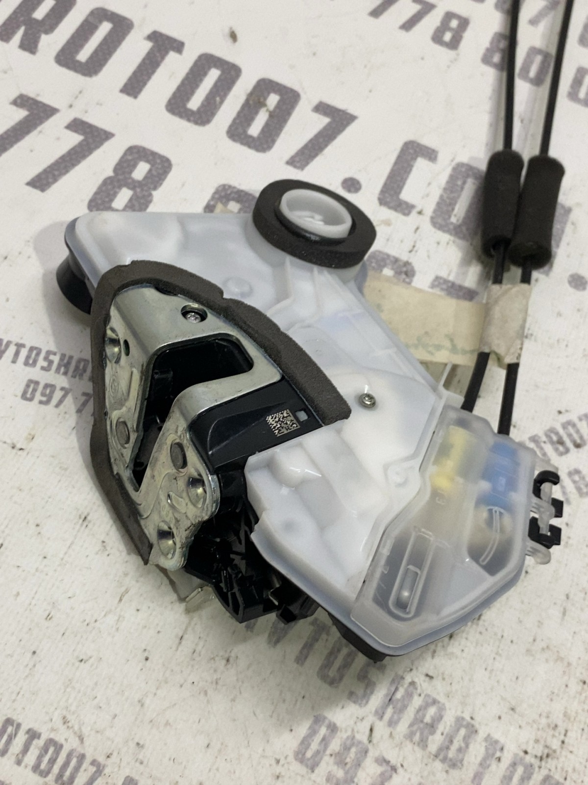 Замок дверей Toyota RAV4 5 OE 00609045