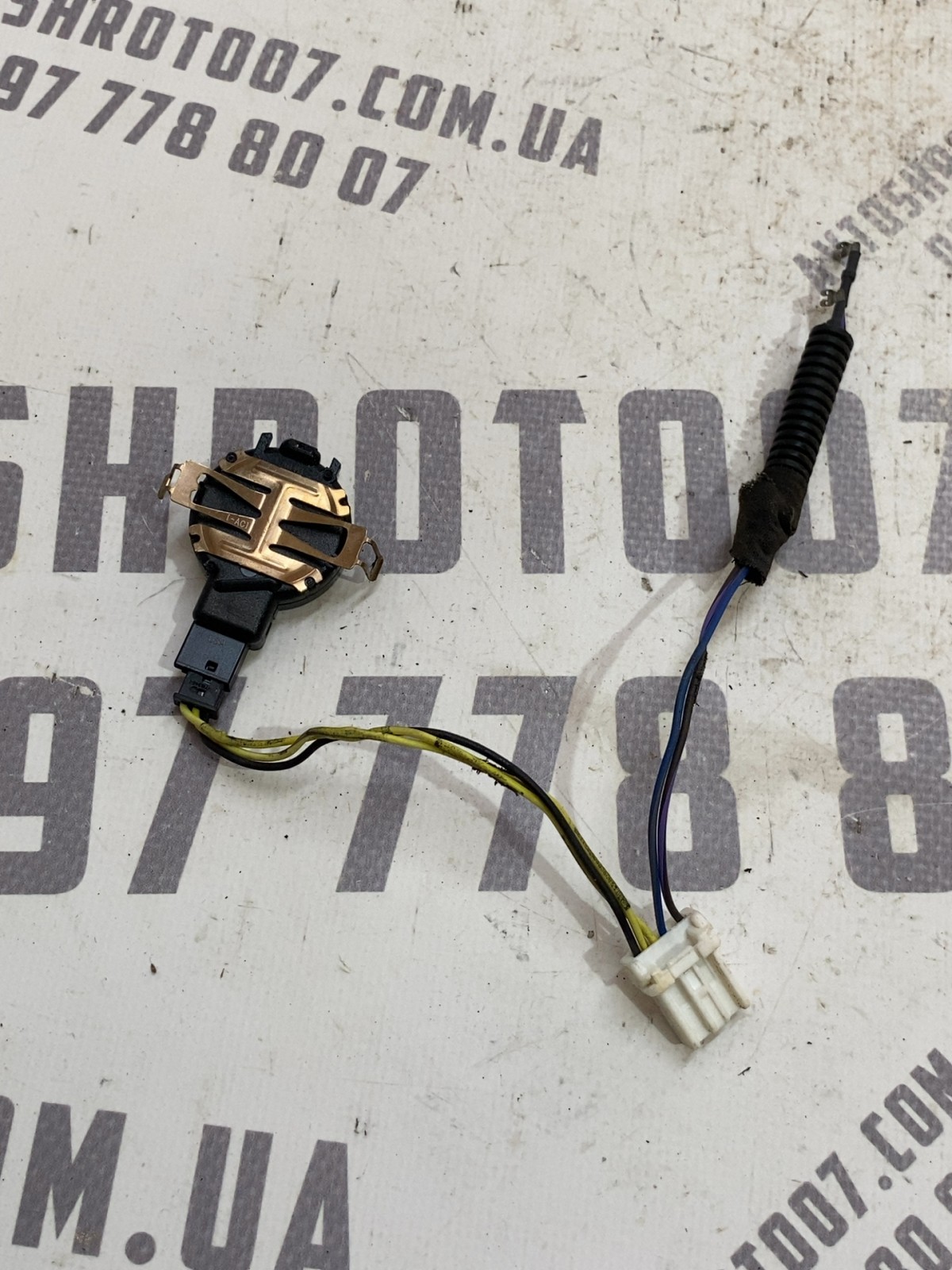 Датчик дощу Ford F-150 (09-14) DP5T17D547
