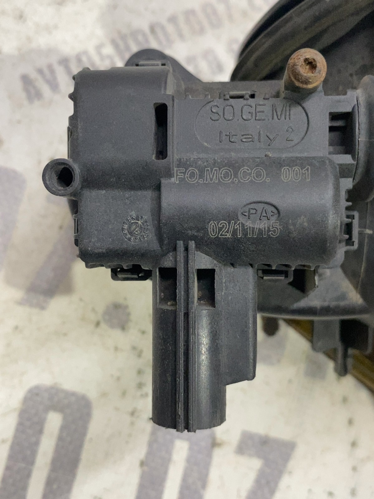 Лючок бака Land Rover Range Rover Evoque 1 OE BJ3227936A