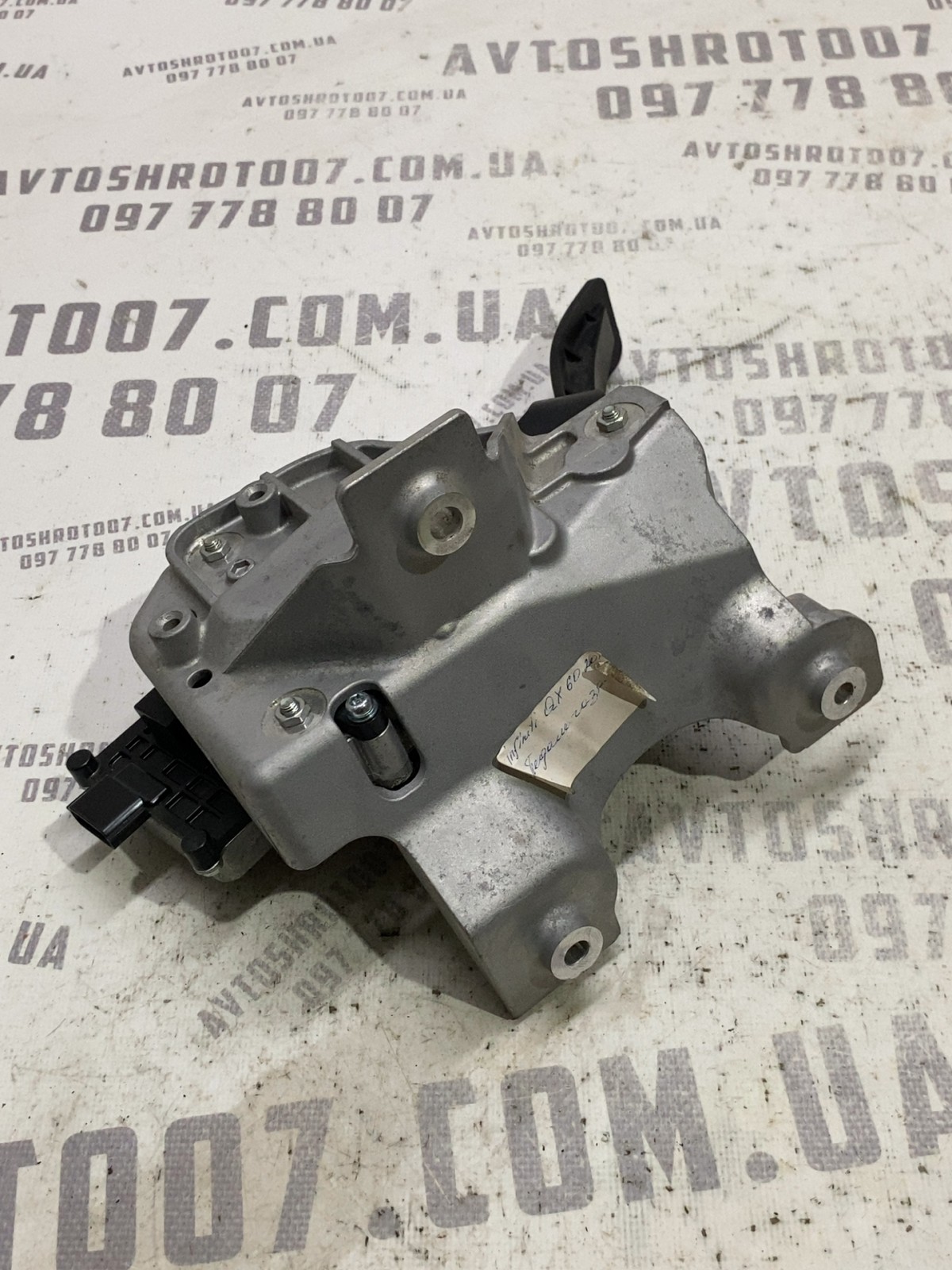 Педаль газу Infiniti QX60 (13-21)