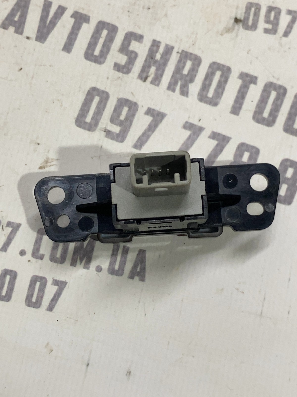 Кнопка аварійки Mitsubishi Outlander 3 OEM 299213402