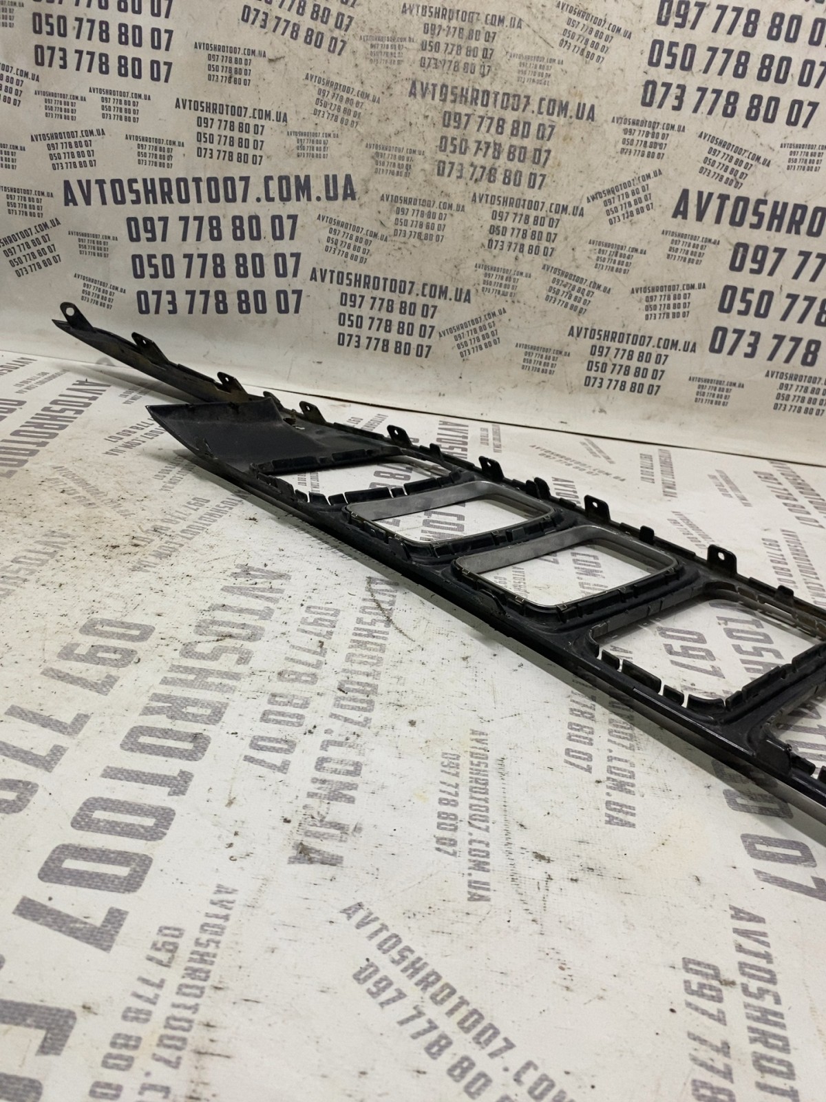 Решітка радіатора Jeep Grand Cherokee WK2 (10-22) 465603