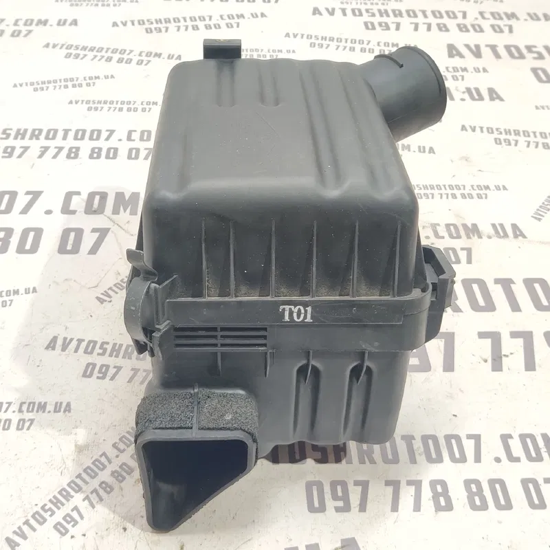 Корпус фільтра Hyundai Elantra 3 (00-06) 1.6 OEM 281102D000