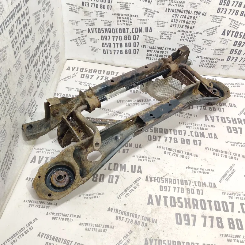 Підрамник Volvo V50 (04-12) 2.0 Дизель задній OEM 4n515k067