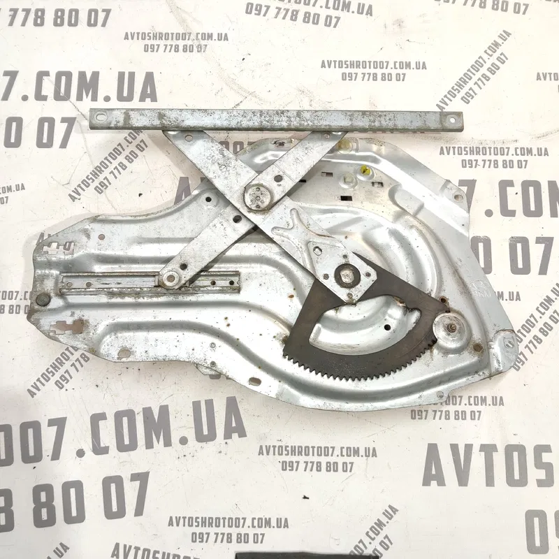 Склопідіймач Hyundai Elantra 3 00-06 1.6 зад.пр. 834802d062